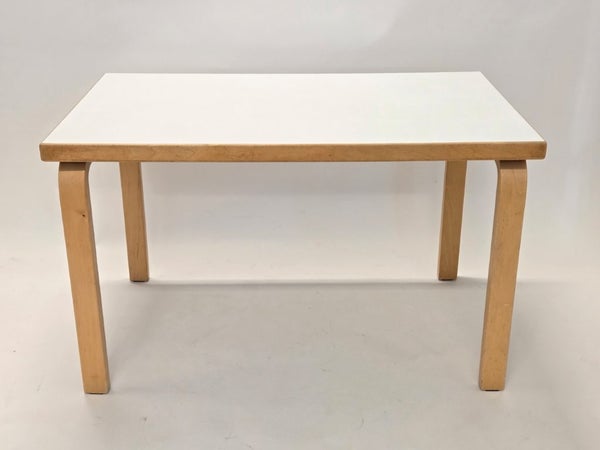 Artek 80B lastenp&ouml;yt&auml;