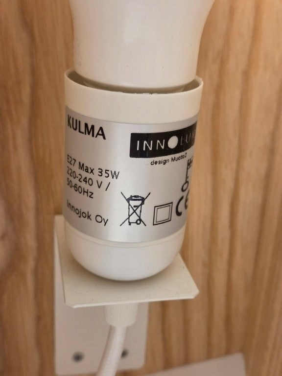 Kulma p&ouml;yt&auml;-/sein&auml;valaisin Innolux