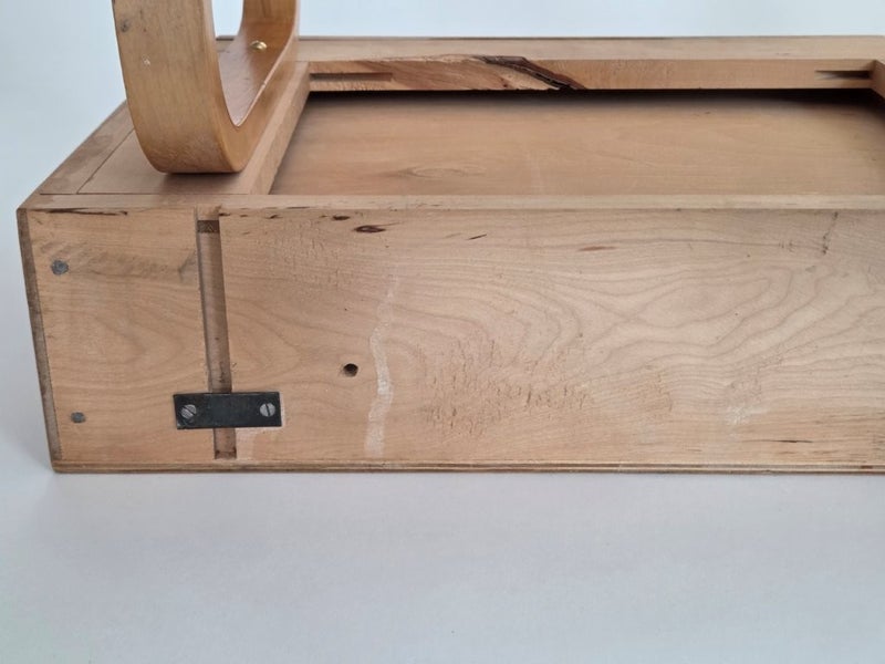 Artek 114A konsolihylly