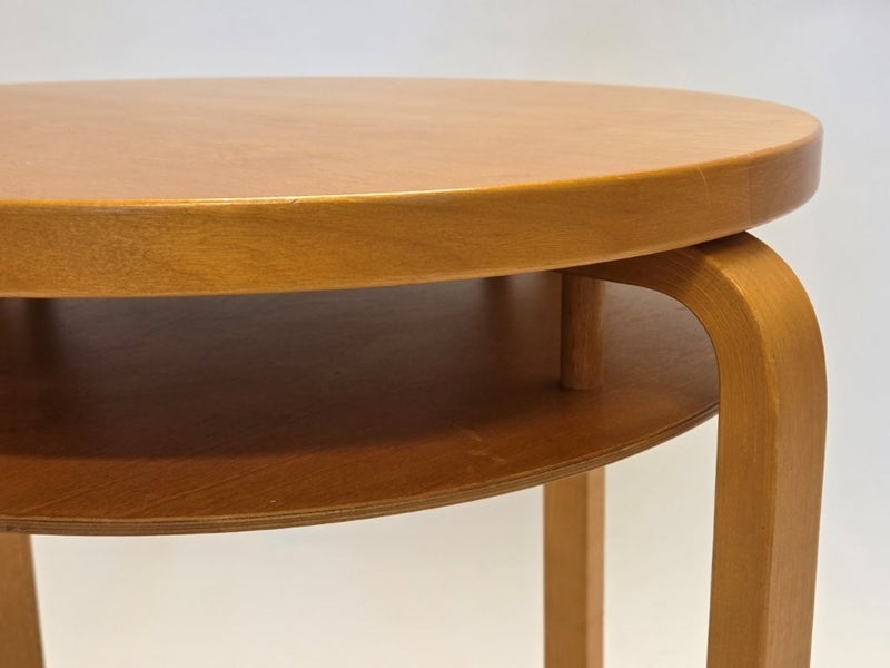 Artek 70 p&ouml;yt&auml;