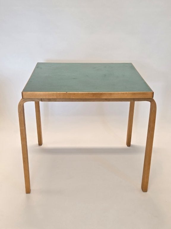 Artek 81C p&ouml;yt&auml;